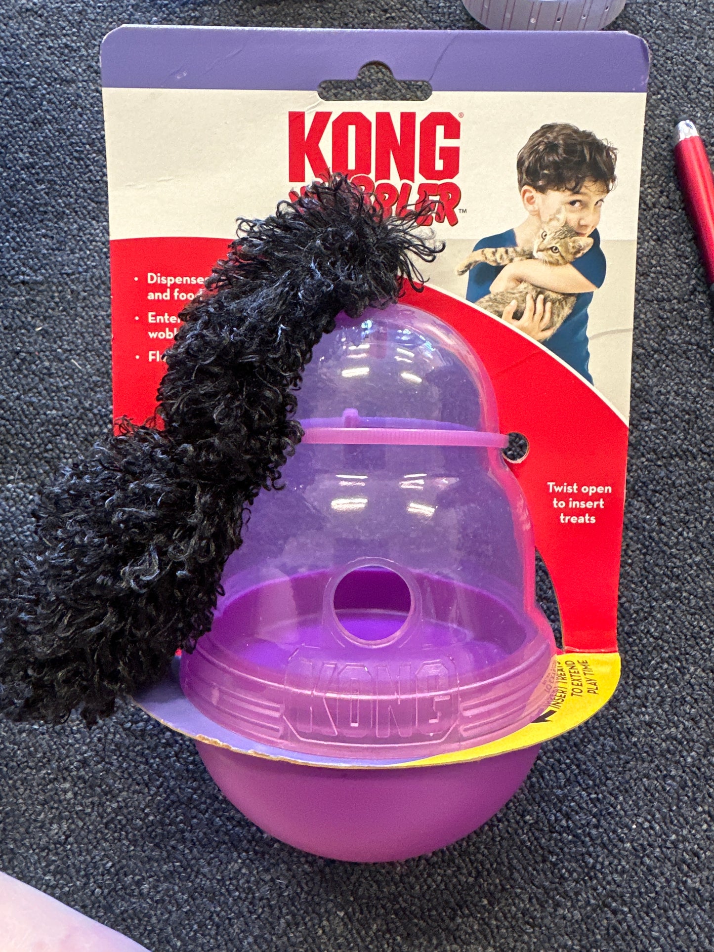 Kong Wobbler Cat