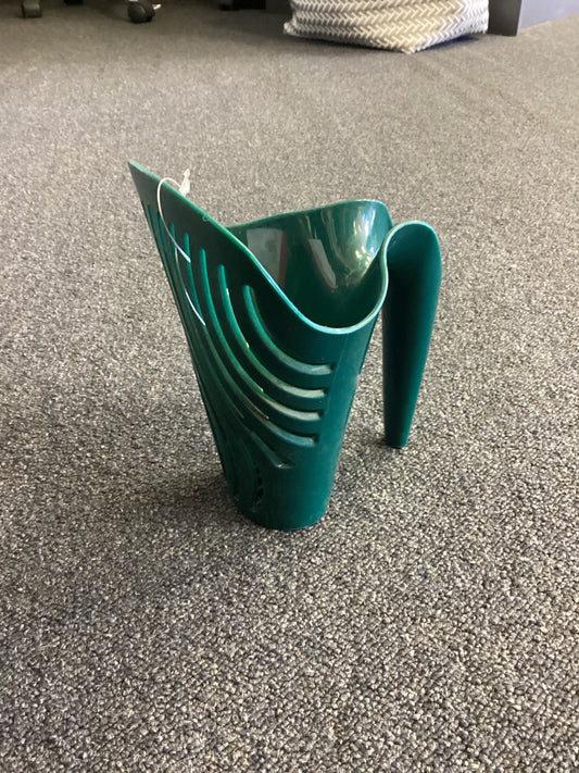 Upright Kitty Litter Scoop